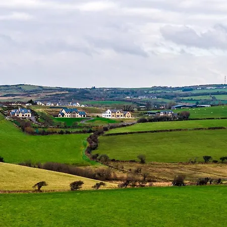 Stunning 5-bed Countryside Manor Near & Coastal Beaches Ballyshannon