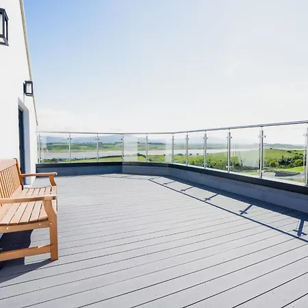 Stunning 5-bed Countryside Manor Near & Coastal Beaches Appartement Ballyshannon
