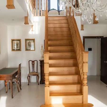Appartement Stunning 5-bed Countryside Manor Near & Coastal Beaches