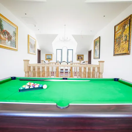 Appartement Stunning 5-bed Countryside Manor Near & Coastal Beaches Ballyshannon